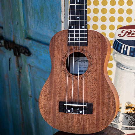 Sawtooth Soprano Ukulele Mahogany 21 inch Ukulele Beginner Kit Online Lesson Padded Gig Bag Premium Wood Uke Stand Picks Quick Start Guide Ukulele Pack
