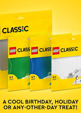 LEGO Classic White Baseplate, Square 32x32 Stud Foundation to Build, Play, and Display Brick Creations, Great for Snowy and Winter Landscapes, 11026