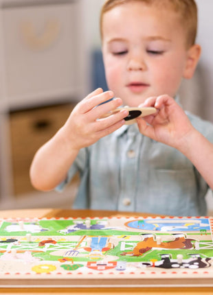 Melissa & Doug Old MacDonald's Farm Song Puzzle – 8-Piece Wooden Peg Puzzle with Light-Activated Sounds, Music Learning Toy for Toddlers and Preschoolers Ages 2+
