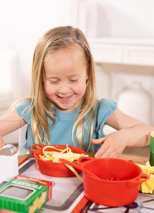Melissa & Doug Prepare & Serve Pasta Set with Toy Food & Kids Play Kitchen Accessories, Montessori-Inspired Preschool Learning Toys for Girls & Boys 3+
