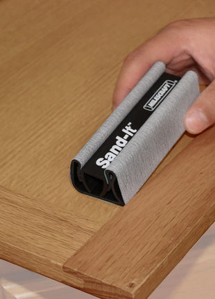 Milescraft 1622 Sand-It Multi-Surface Sanding Block. Sand Flat, Concave, Convex & Round Surfaces or Fit into Tight Spaces. Accepts any 1⁄4 Sheet of Sand Paper. 150 Grit Sand Paper Included