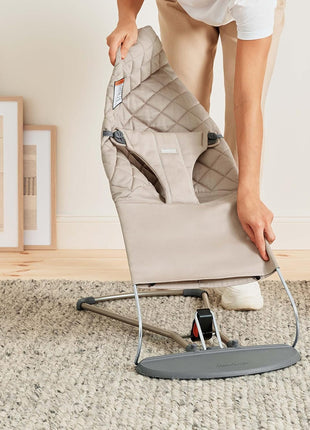 BabyBjörn Bouncer Bliss, Sand Gray, Woven, Classic Quilt | 2-in-1 Adjustable Baby Bouncer Seat and Toddler Chair, Newborn to Toddler (8-29 lbs), 4 Positions, Lightweight & Portable