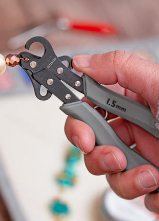 The Beadsmith Original One Step Looper – Create and Trim Consistent 1.5 mm Loops for Jewelry Making, Use With 24-18g Craft Wire (Patented)